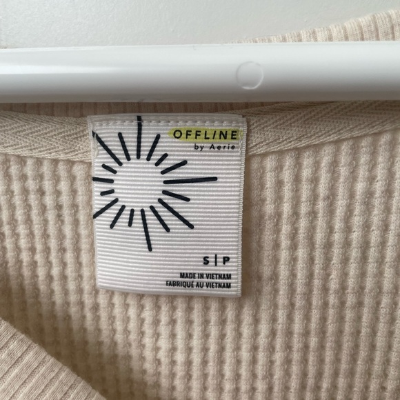 American Eagle Cream Waffle Knit - Picture 2 of 2